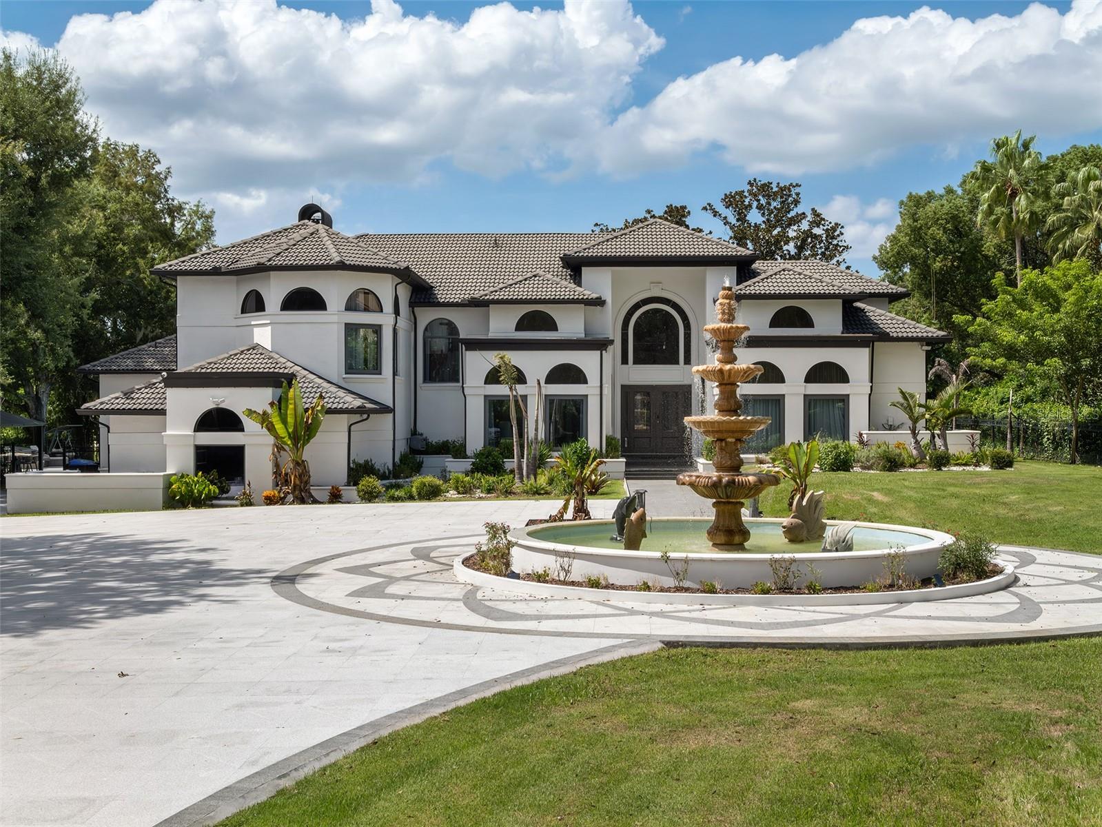 5186 VARDON DRIVE