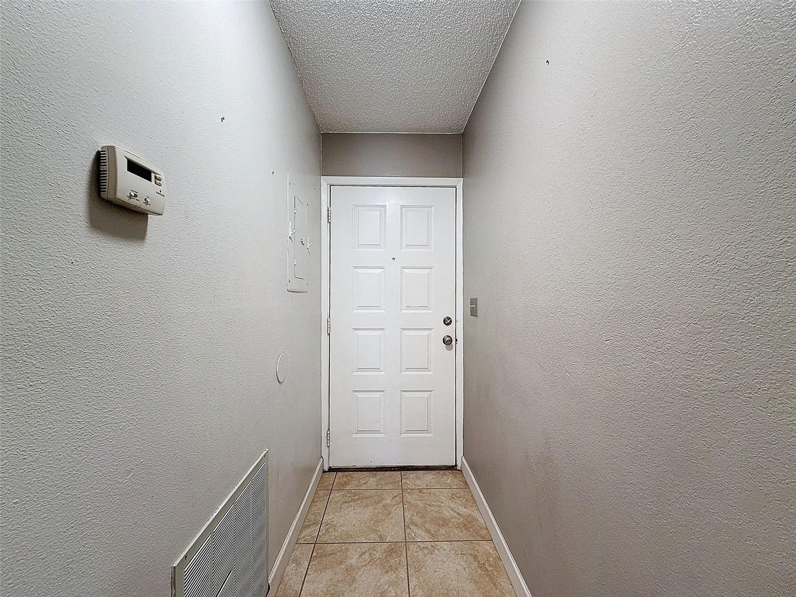 BROOKVIEW VILLAS - Residential Lease