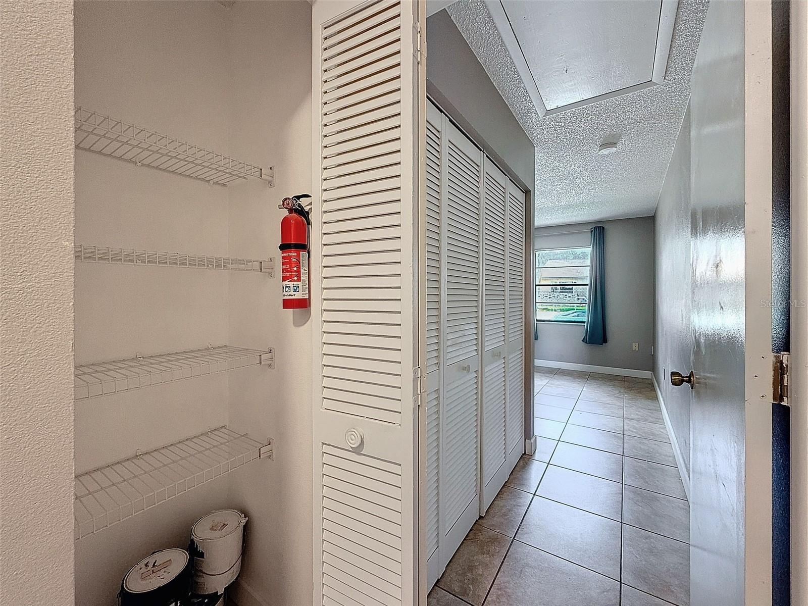 BROOKVIEW VILLAS - Residential Lease