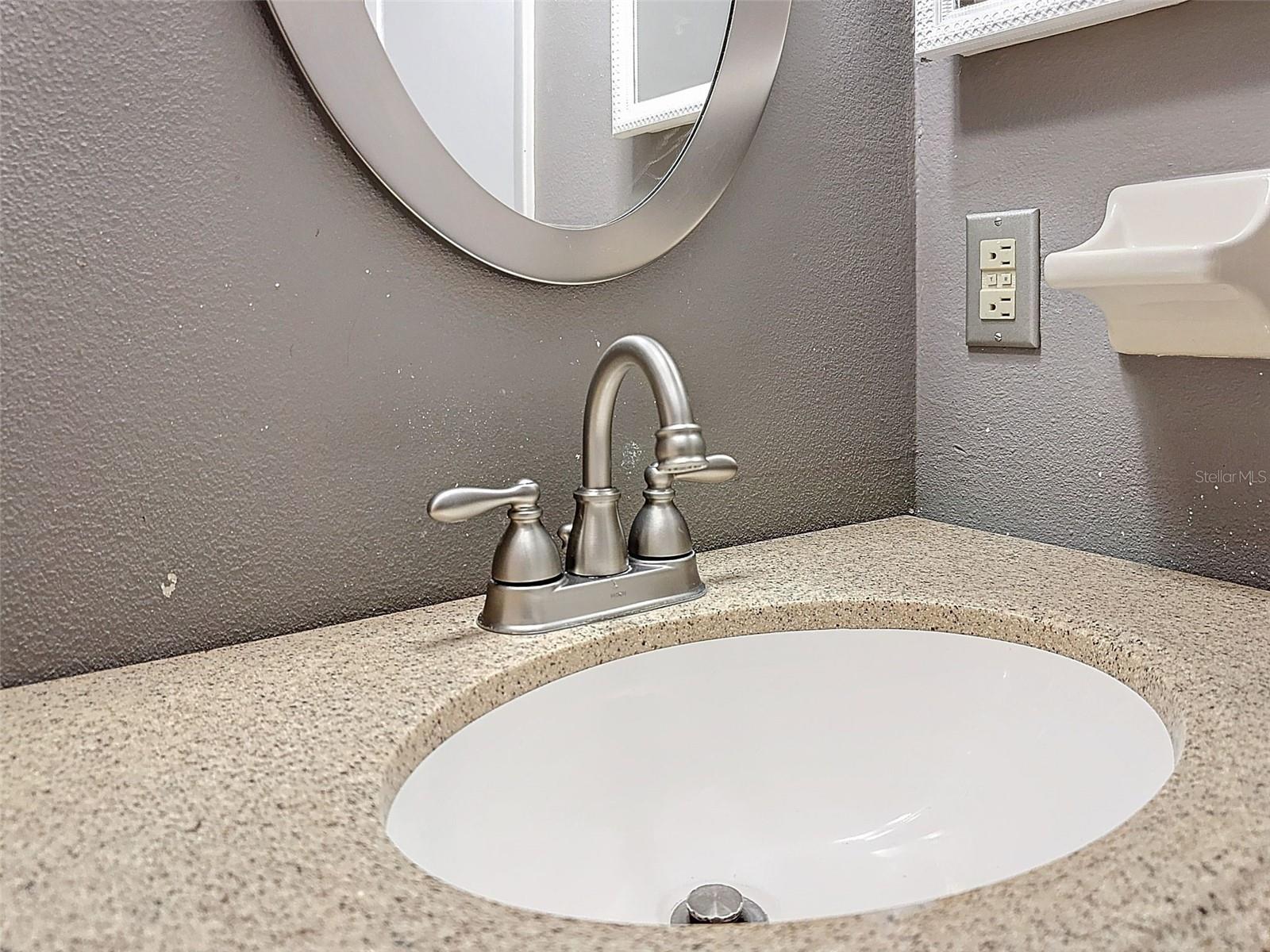 BROOKVIEW VILLAS - Residential Lease