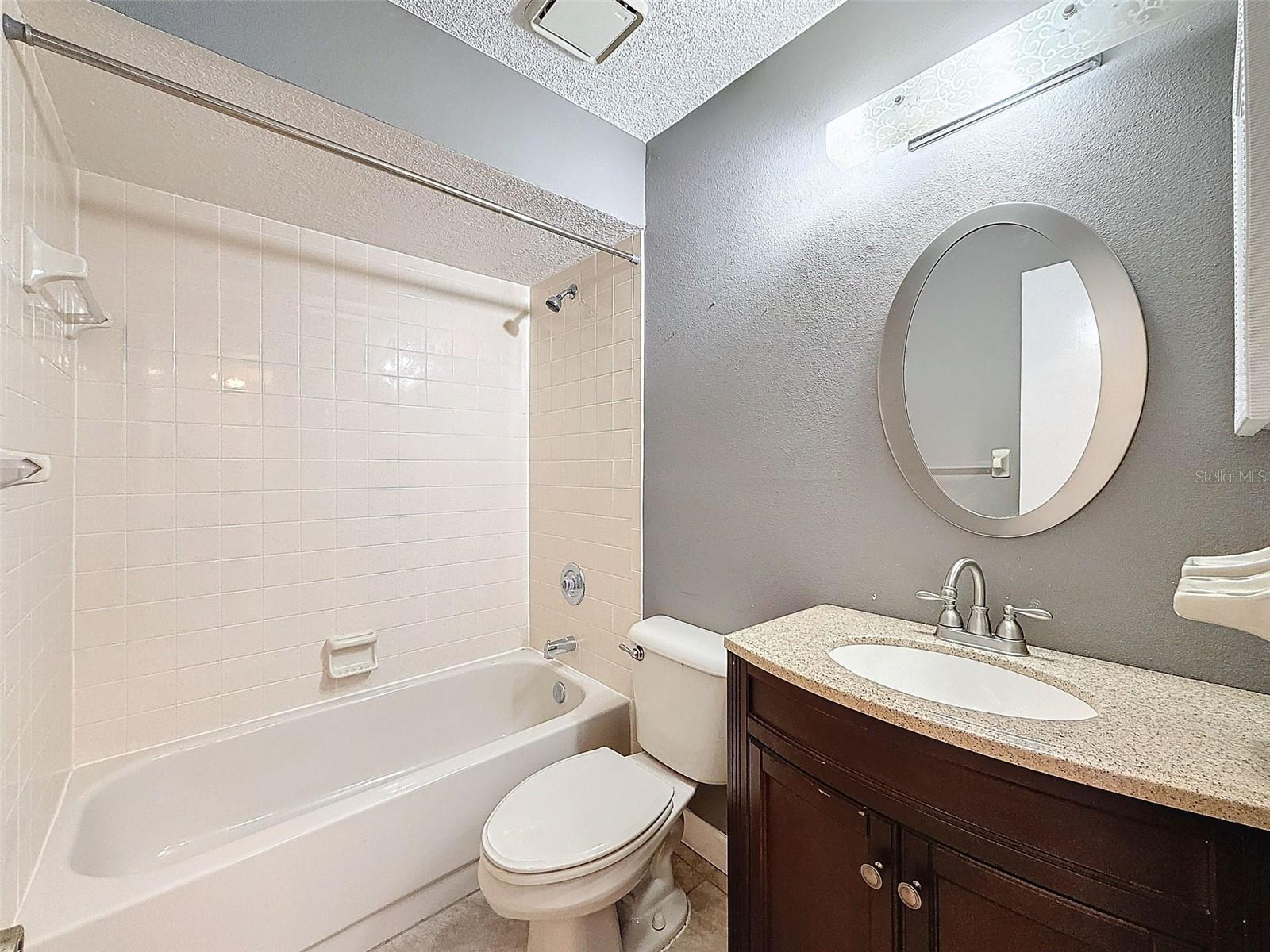 BROOKVIEW VILLAS - Residential Lease