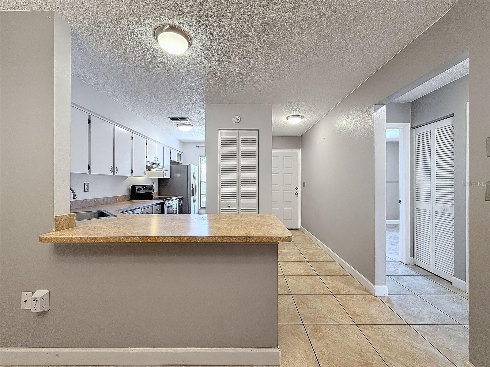 BROOKVIEW VILLAS - Residential Lease