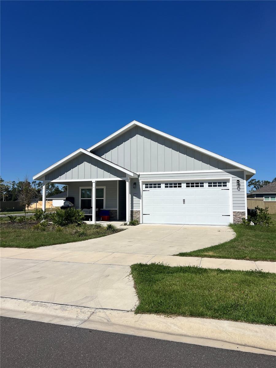 GRAND OAKS - Residential Lease