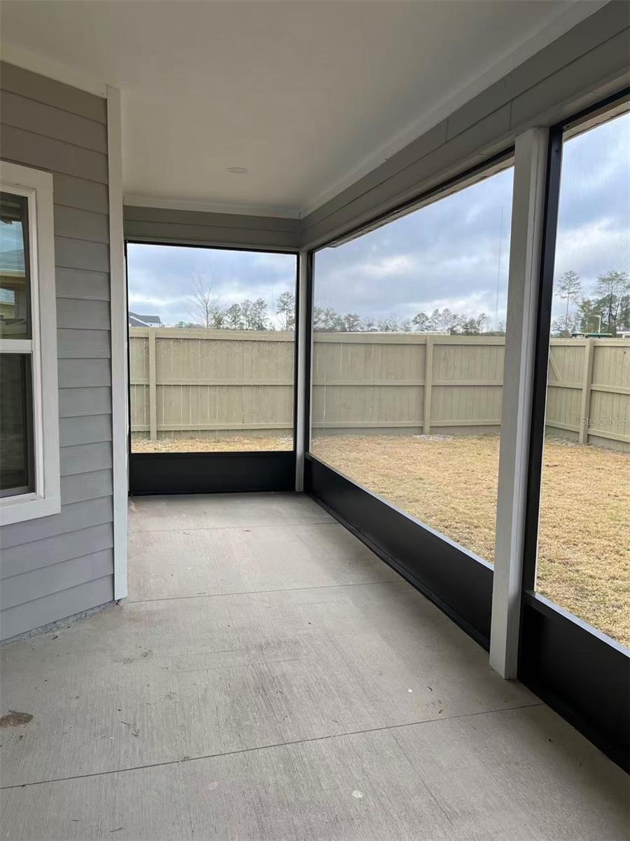 GRAND OAKS - Residential Lease