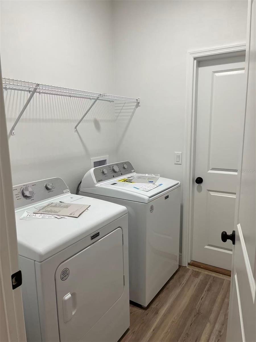 GRAND OAKS - Residential Lease