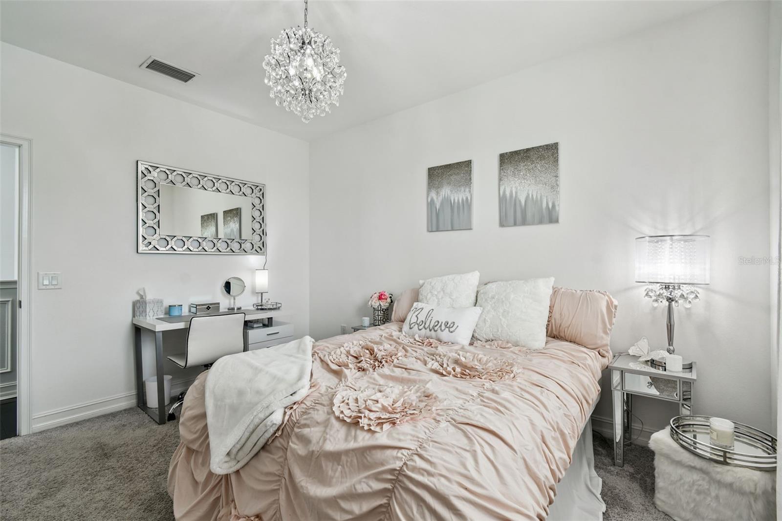 ESTANCIA - Residential