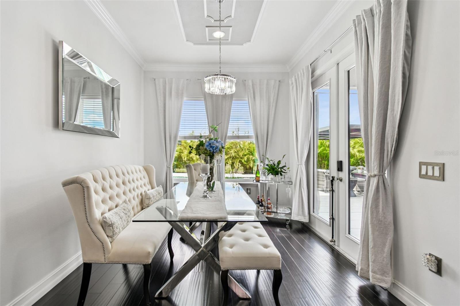ESTANCIA - Residential