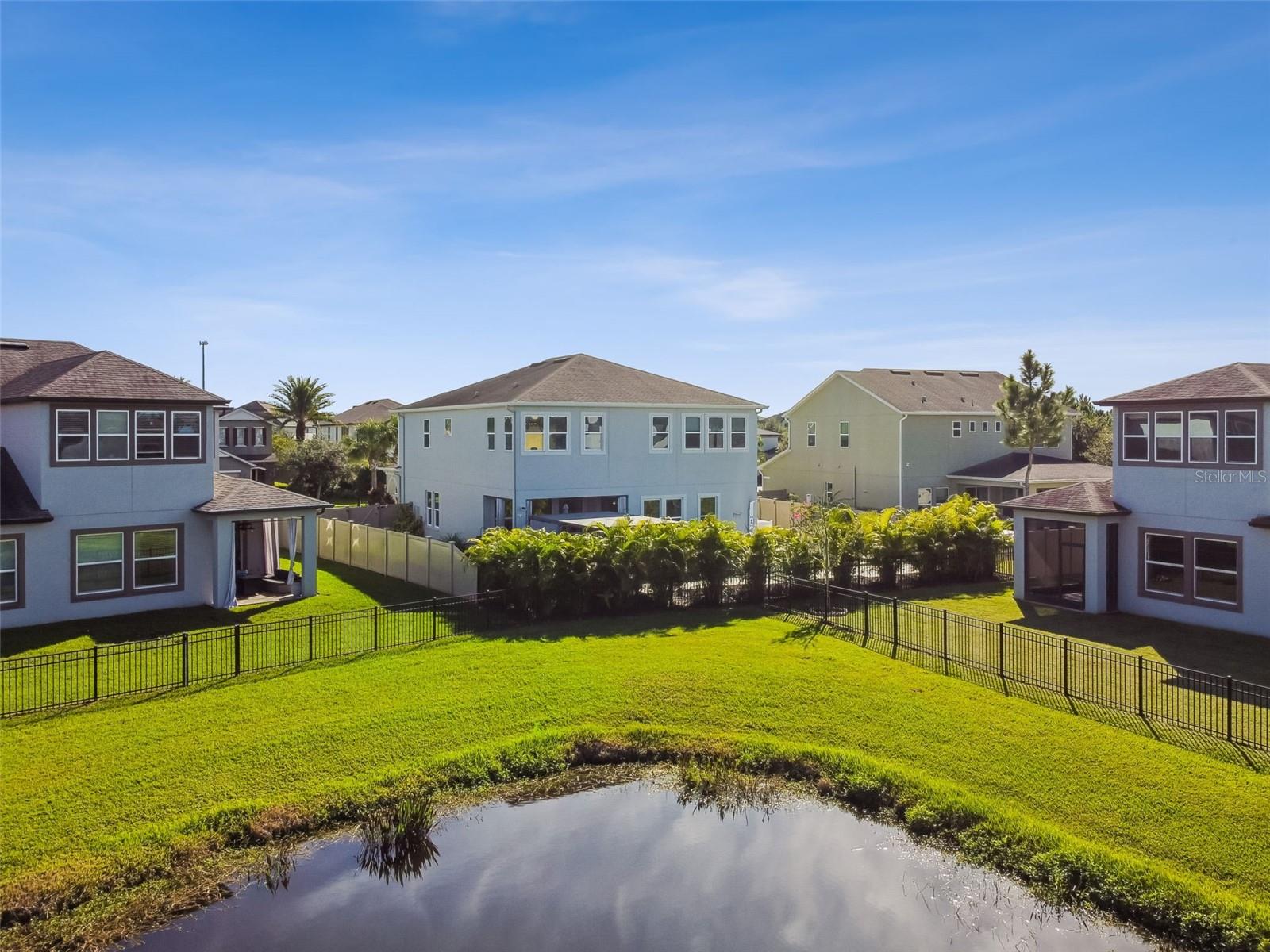 ESTANCIA - Residential