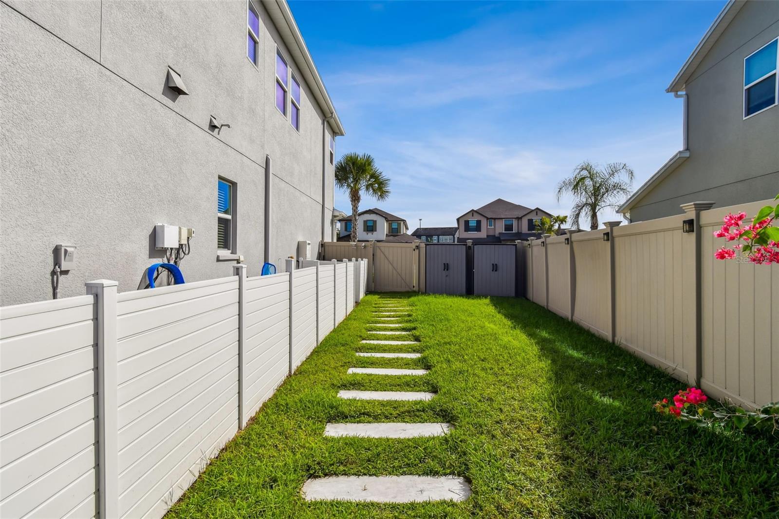 ESTANCIA - Residential