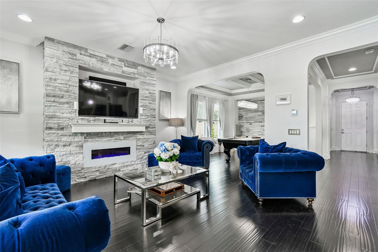 ESTANCIA - Residential