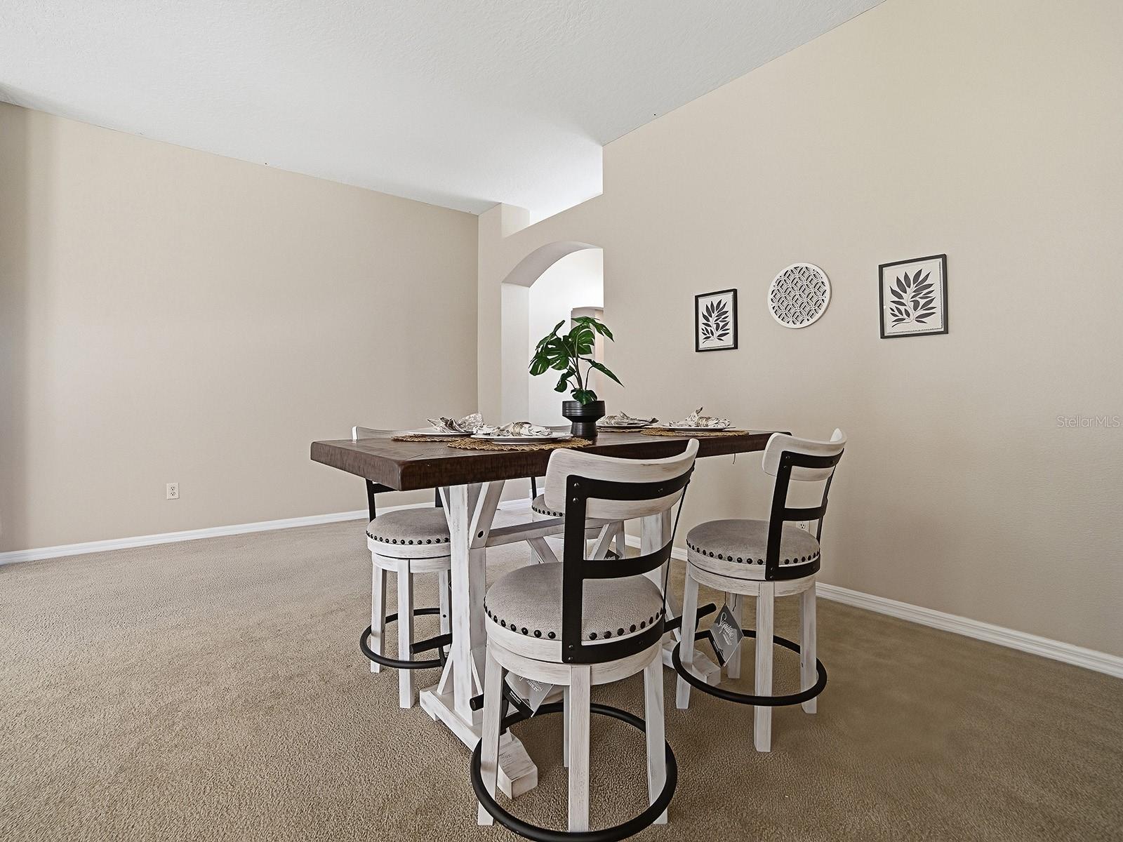 7379 SE 173RD ARLINGTON LOOP