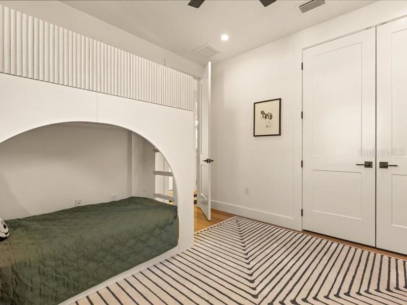 H VANWIES SUB - Residential