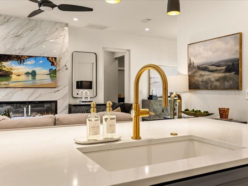 H VANWIES SUB - Residential