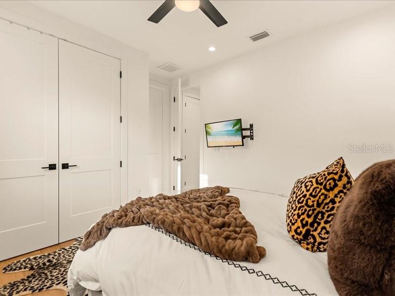 H VANWIES SUB - Residential