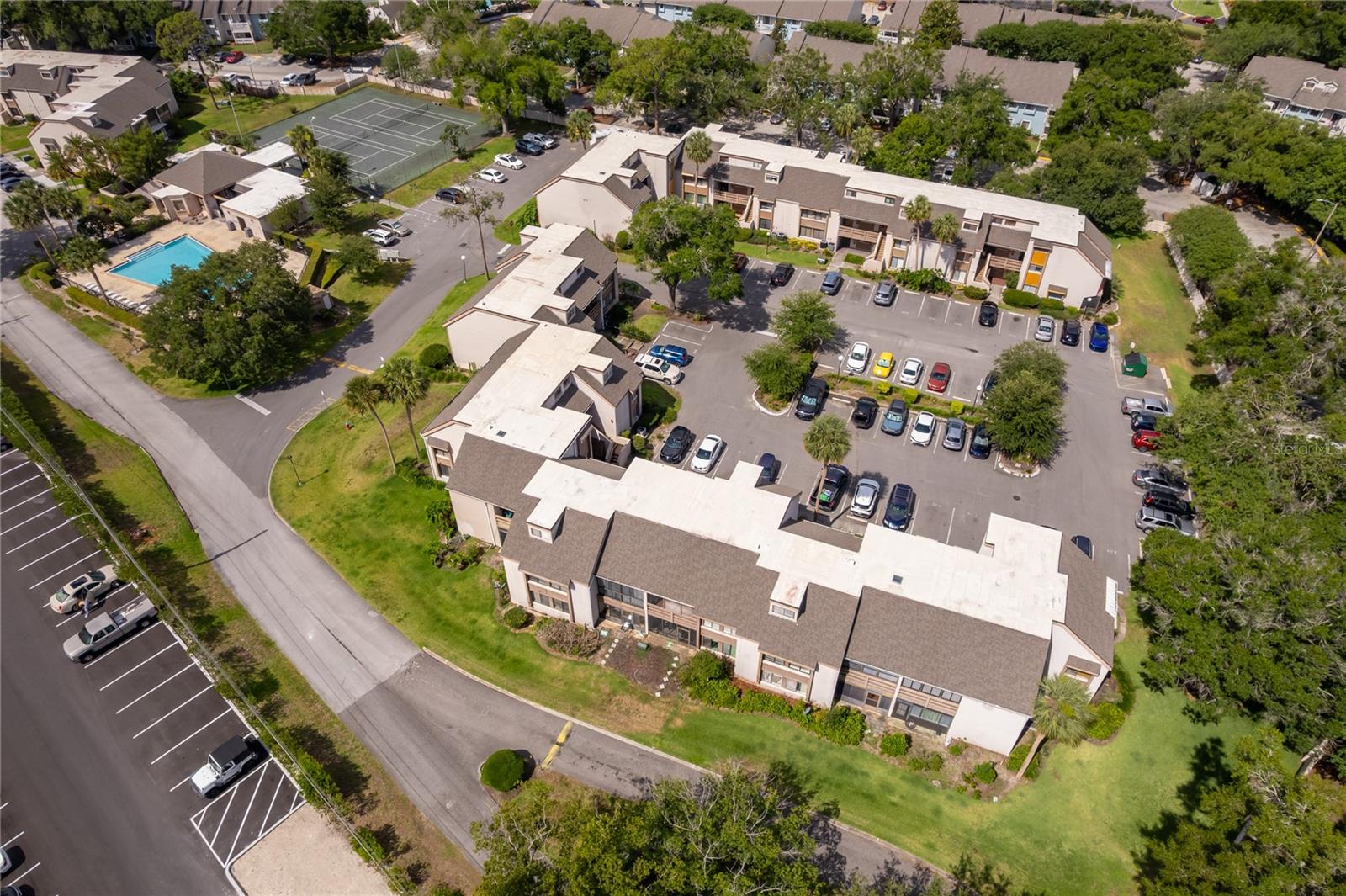 ORIENTA POINT CONDO 1 - Residential