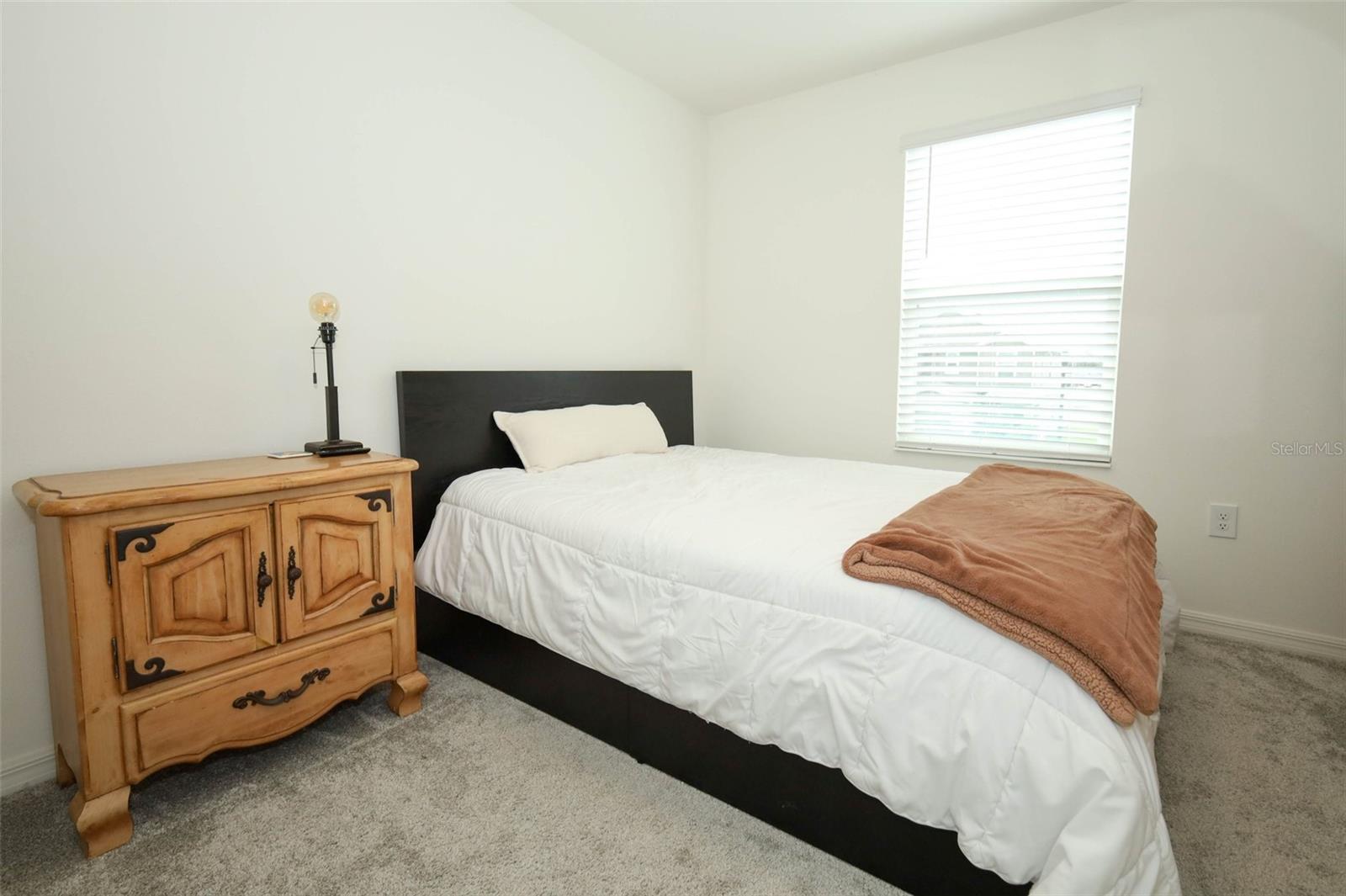 LANDINGS AT RIVERBEND - Residential Lease