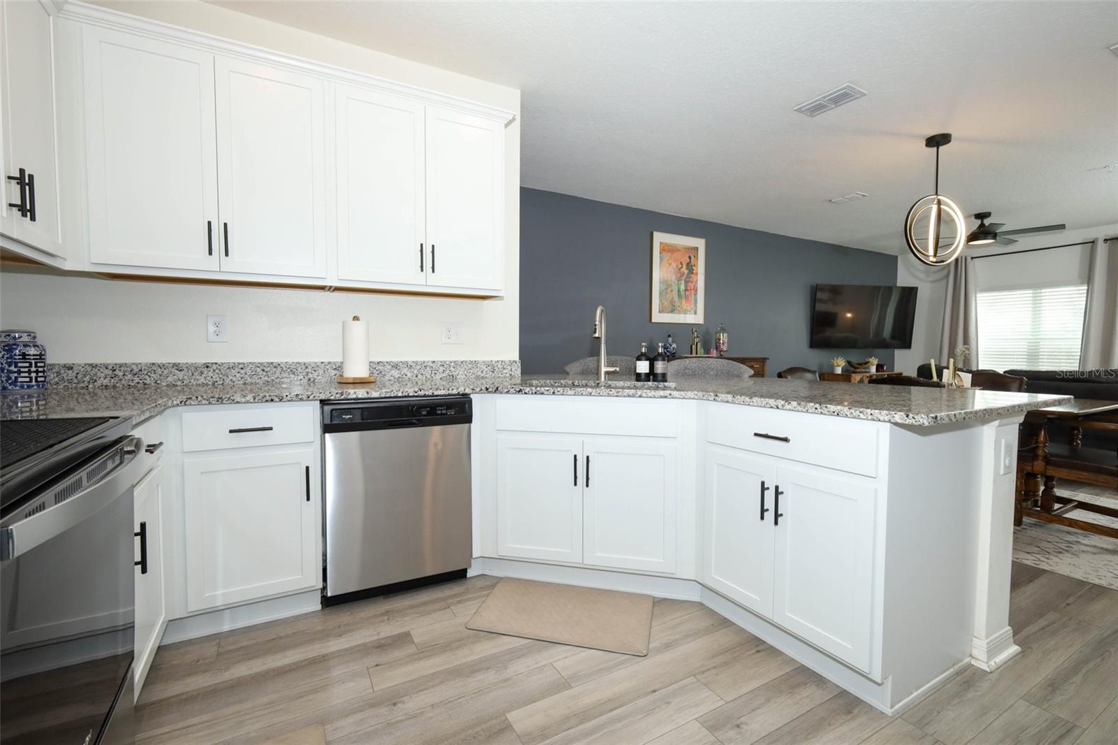 LANDINGS AT RIVERBEND - Residential Lease