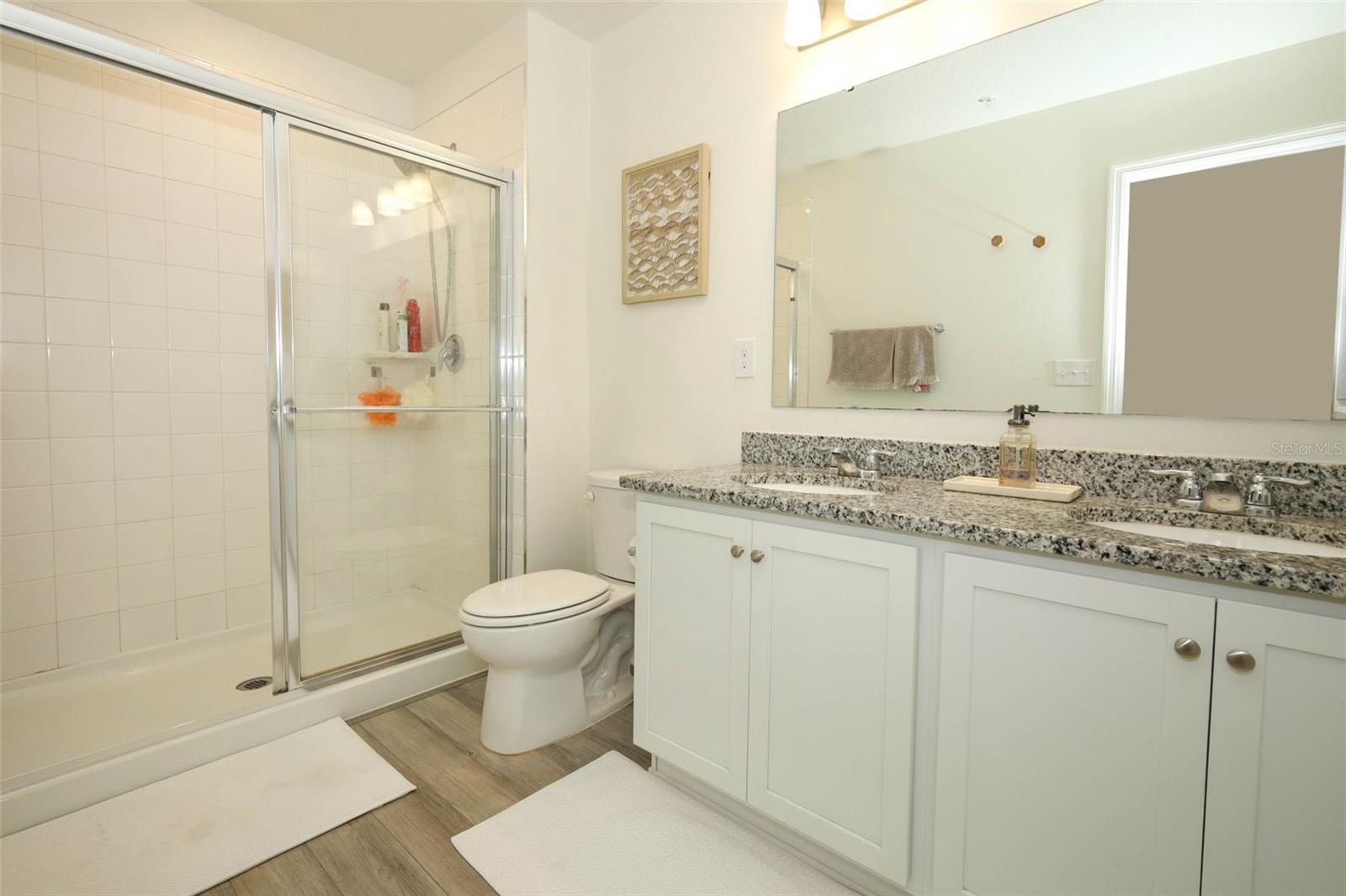 LANDINGS AT RIVERBEND - Residential Lease