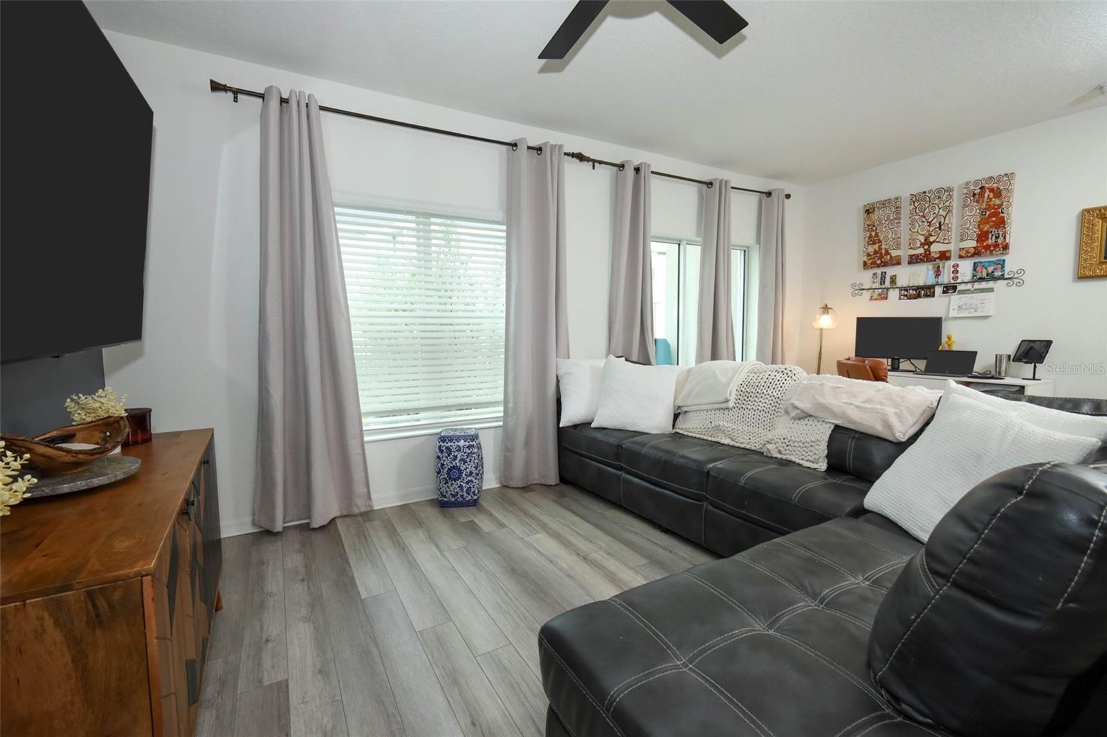 LANDINGS AT RIVERBEND - Residential Lease