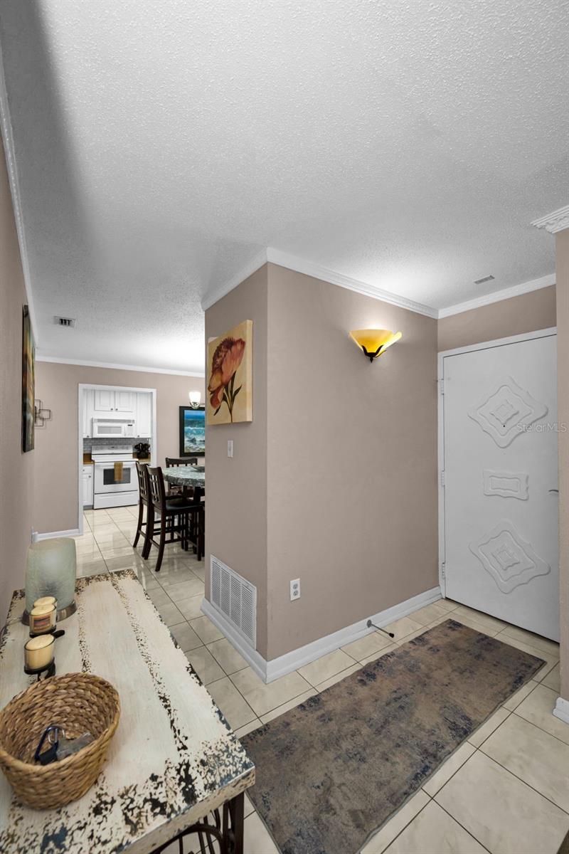 2700 BAYSHORE BOULEVARD 2205