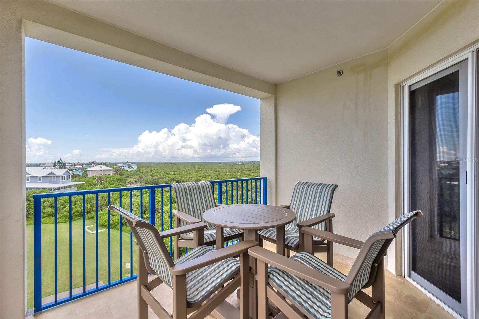 Ocean Walk/New Smyrna Beach Bl - Residential
