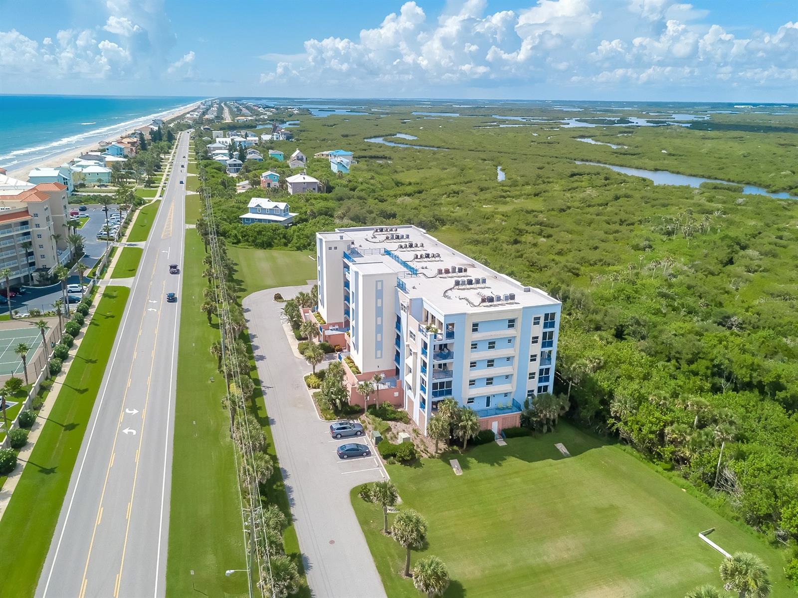 Ocean Walk/New Smyrna Beach Bl - Residential