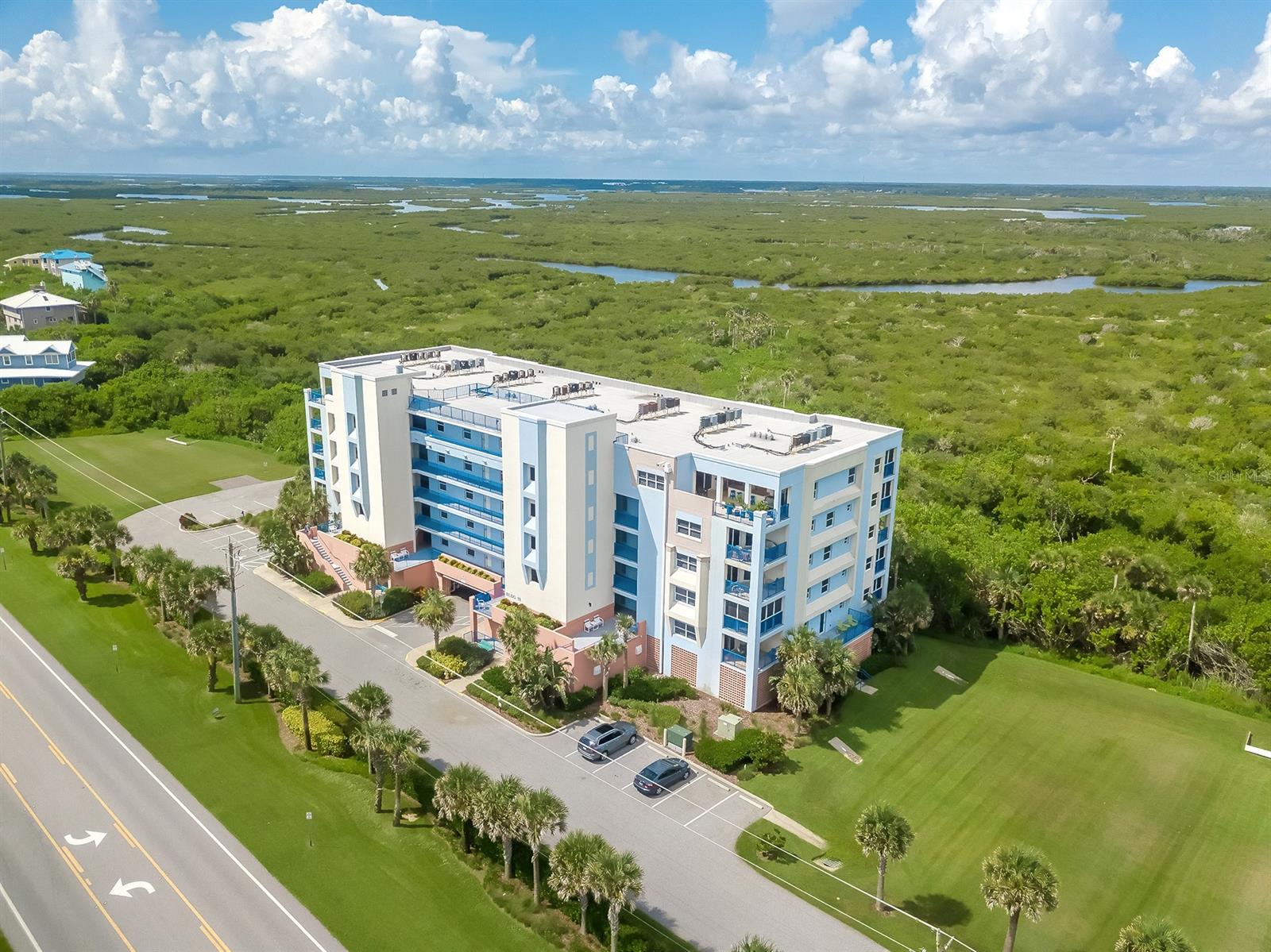 Ocean Walk/New Smyrna Beach Bl - Residential