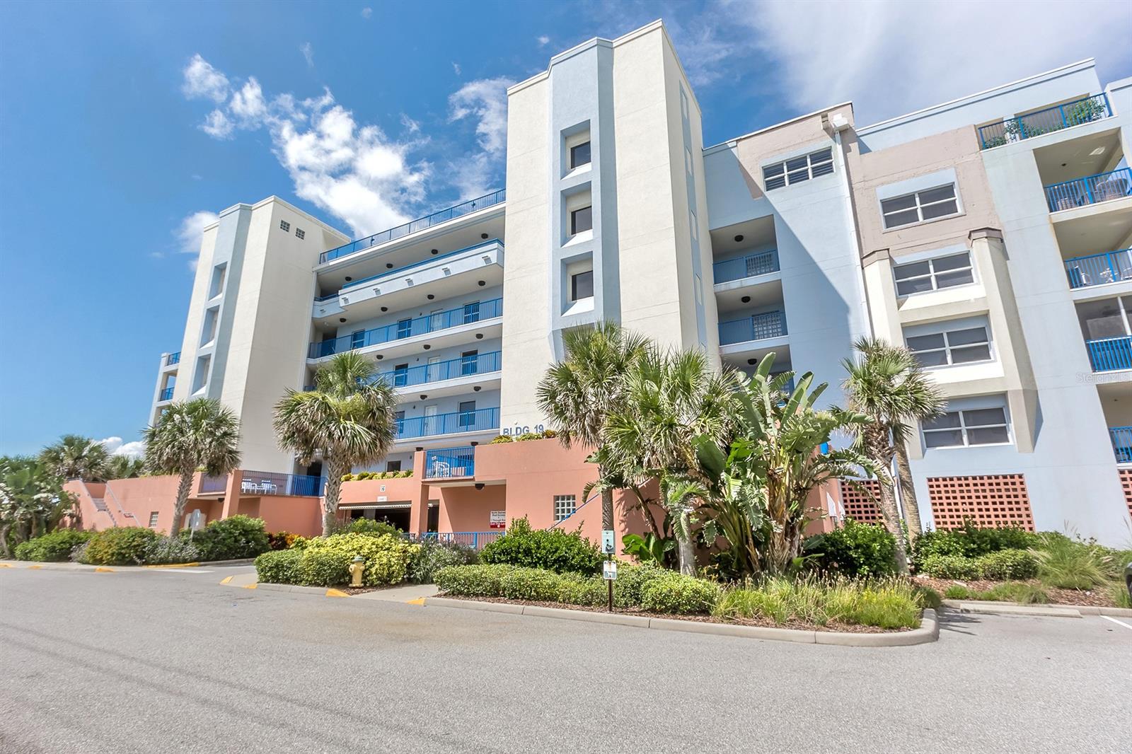 Ocean Walk/New Smyrna Beach Bl - Residential