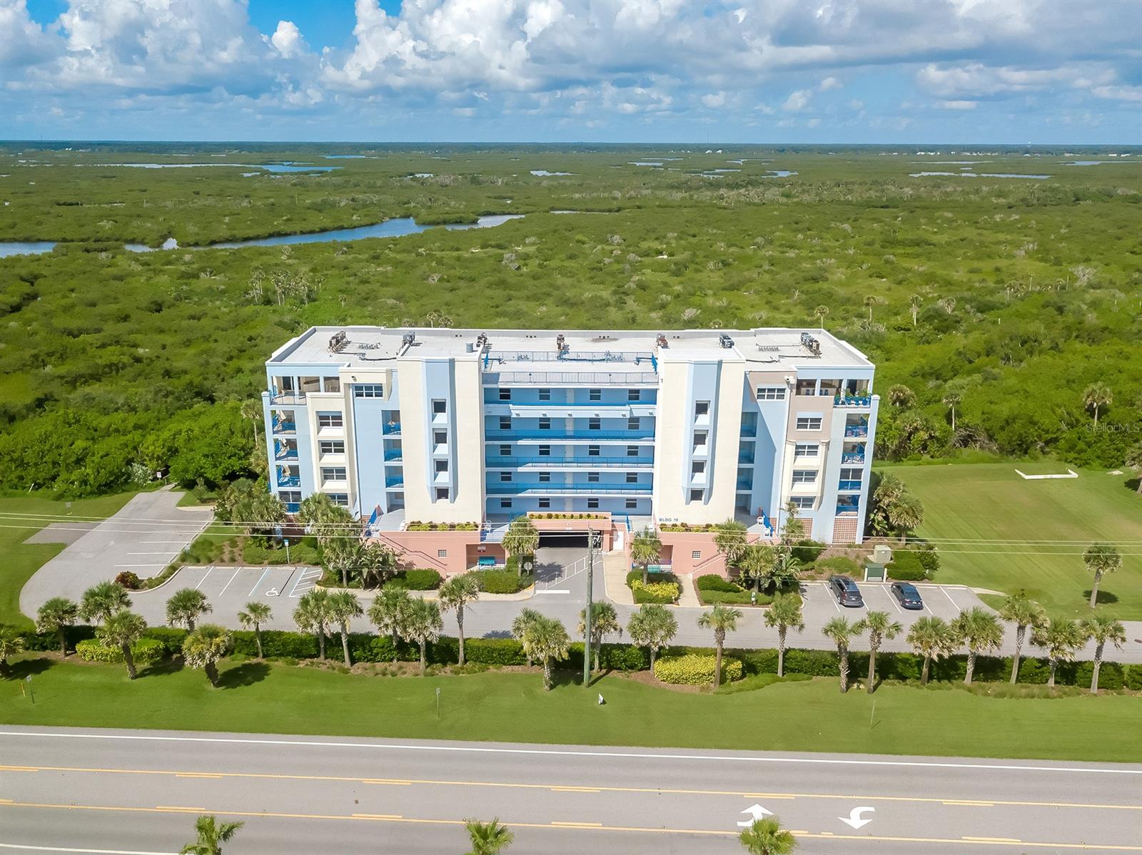 Ocean Walk/New Smyrna Beach Bl - Residential