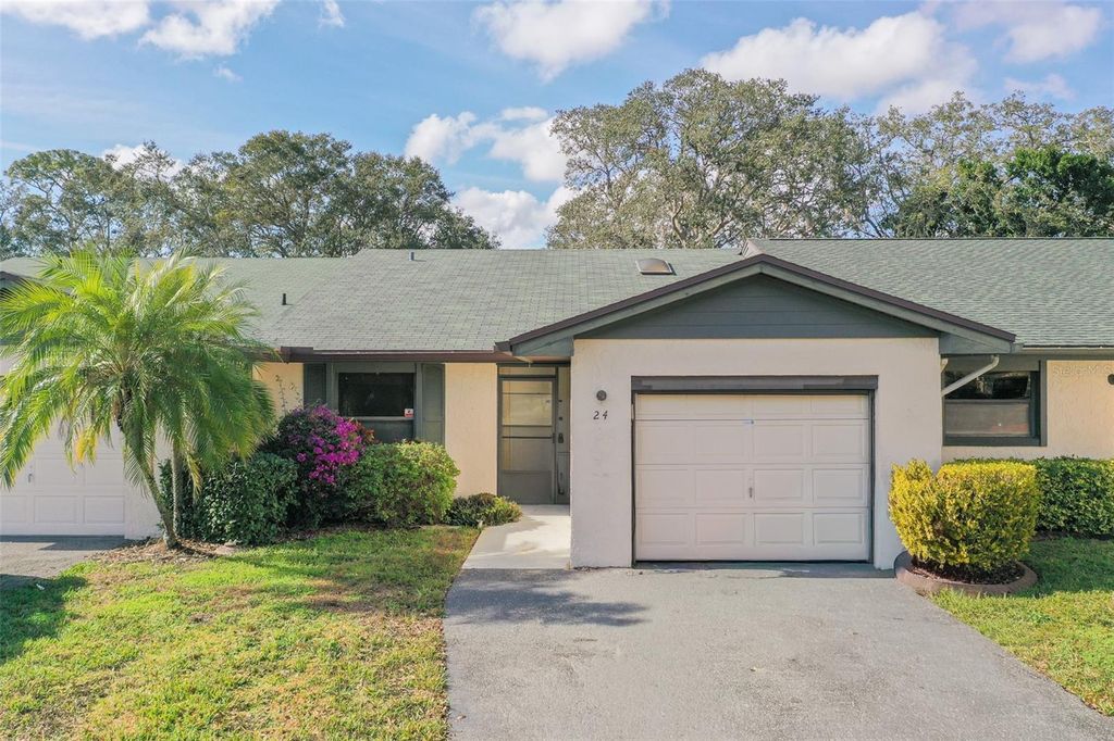 Photo of 24 Buck Circle, Haines City, FL 33844 (MLS # L4961642)