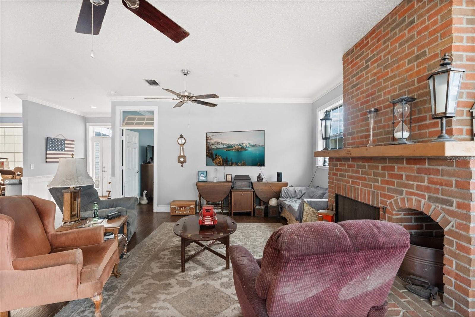 SPRING OAKS UNIT 4 - Residential
