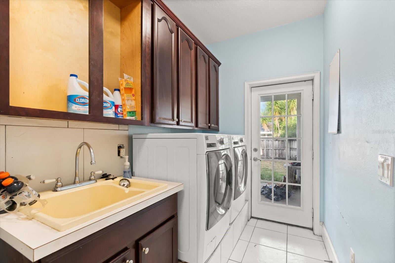 SPRING OAKS UNIT 4 - Residential