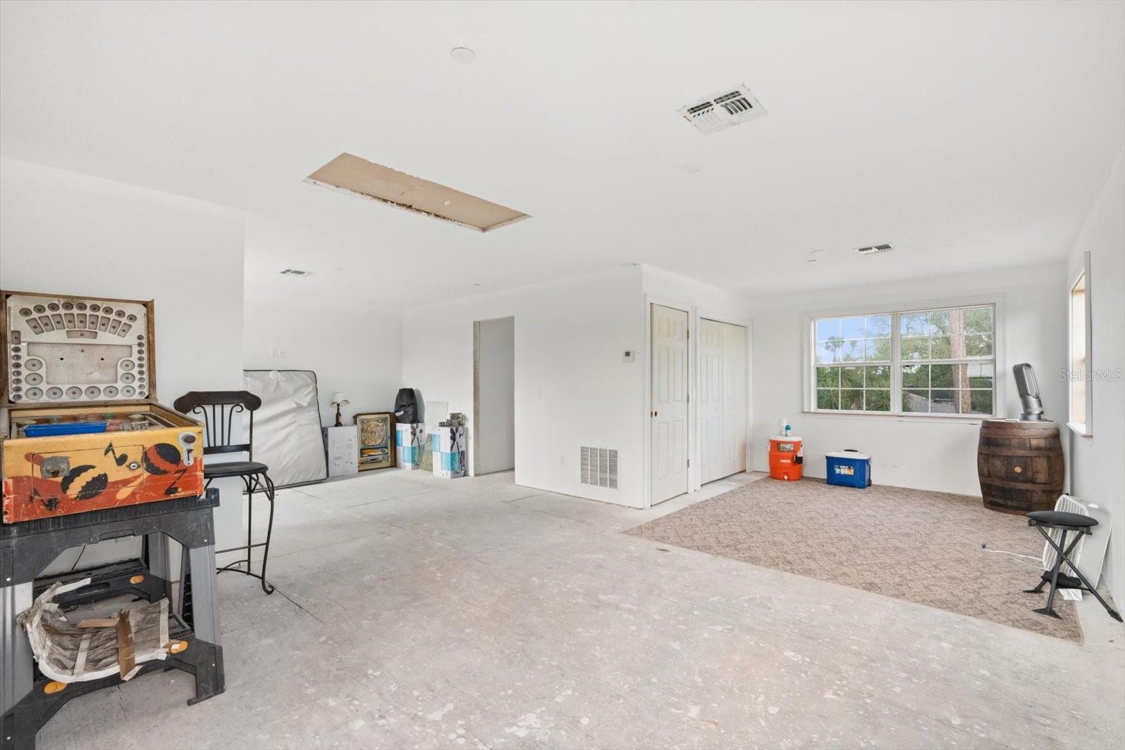 SPRING OAKS UNIT 4 - Residential