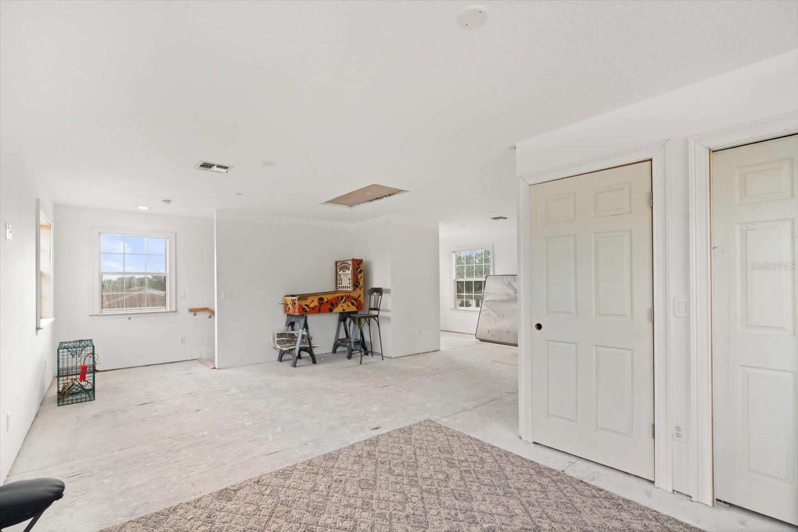 SPRING OAKS UNIT 4 - Residential