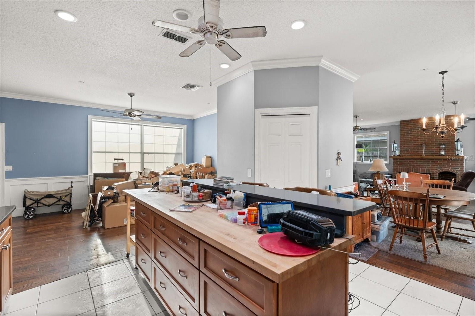 SPRING OAKS UNIT 4 - Residential