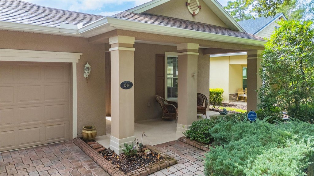 Photo of 1594 Lincolnshire Drive, Deland, FL 32724 (MLS # V4951981)