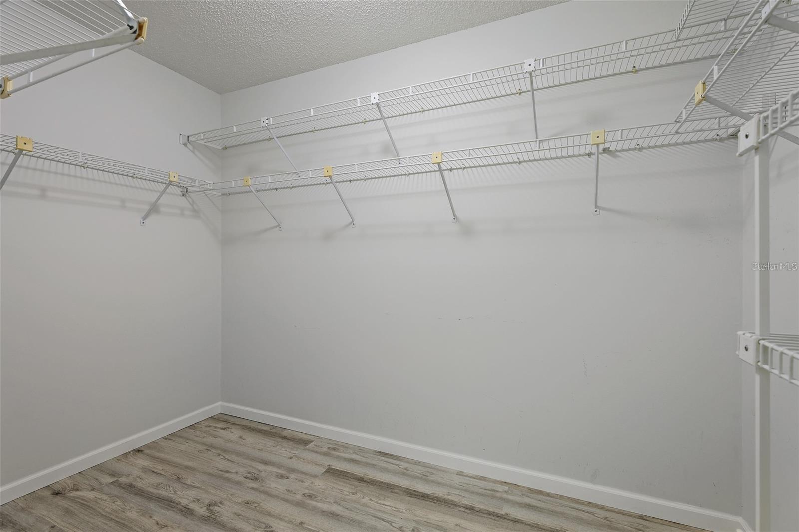 SPRING LAKES VI - Residential