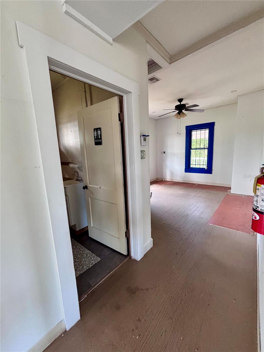 STETSON PLAZA - Commercial Sale