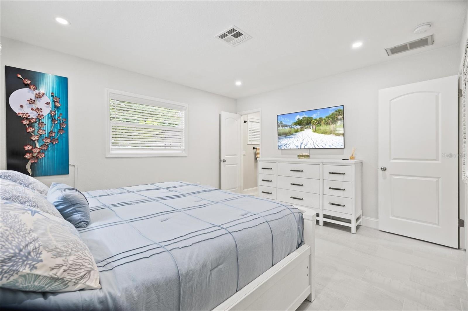 THOMPSON SUB - Residential Lease