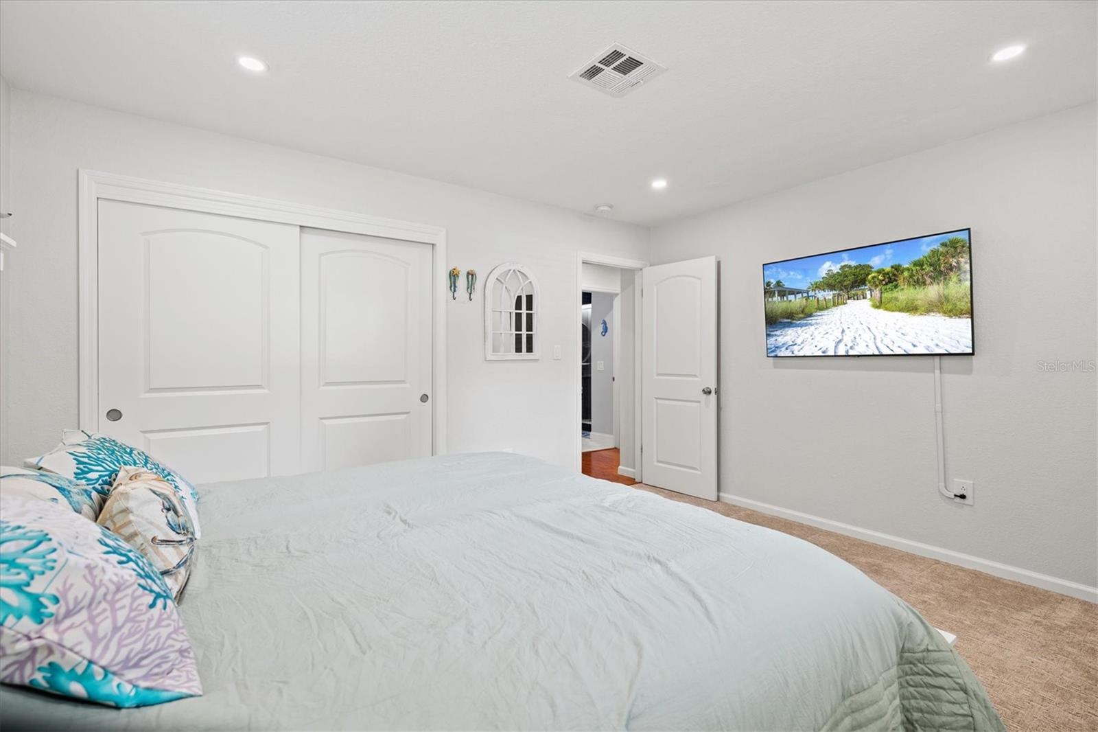 THOMPSON SUB - Residential Lease