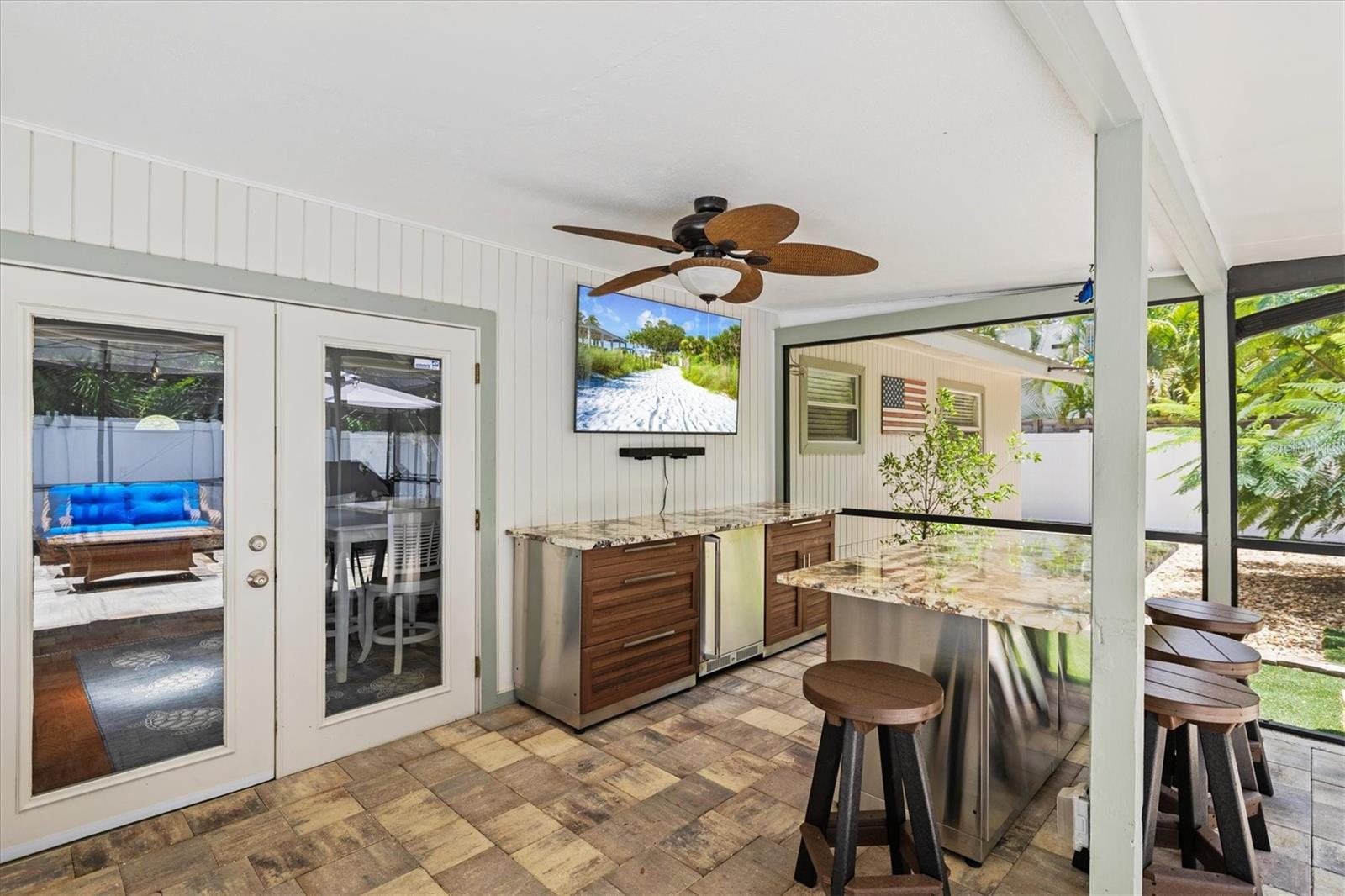 THOMPSON SUB - Residential Lease