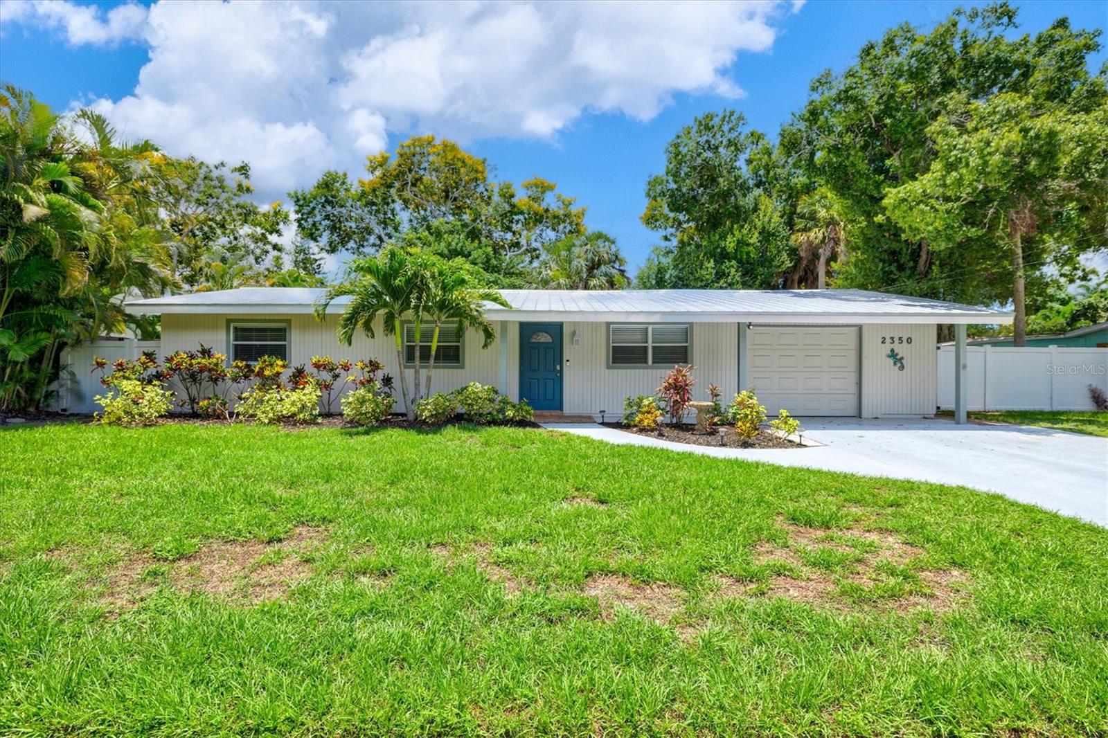 THOMPSON SUB - Residential Lease