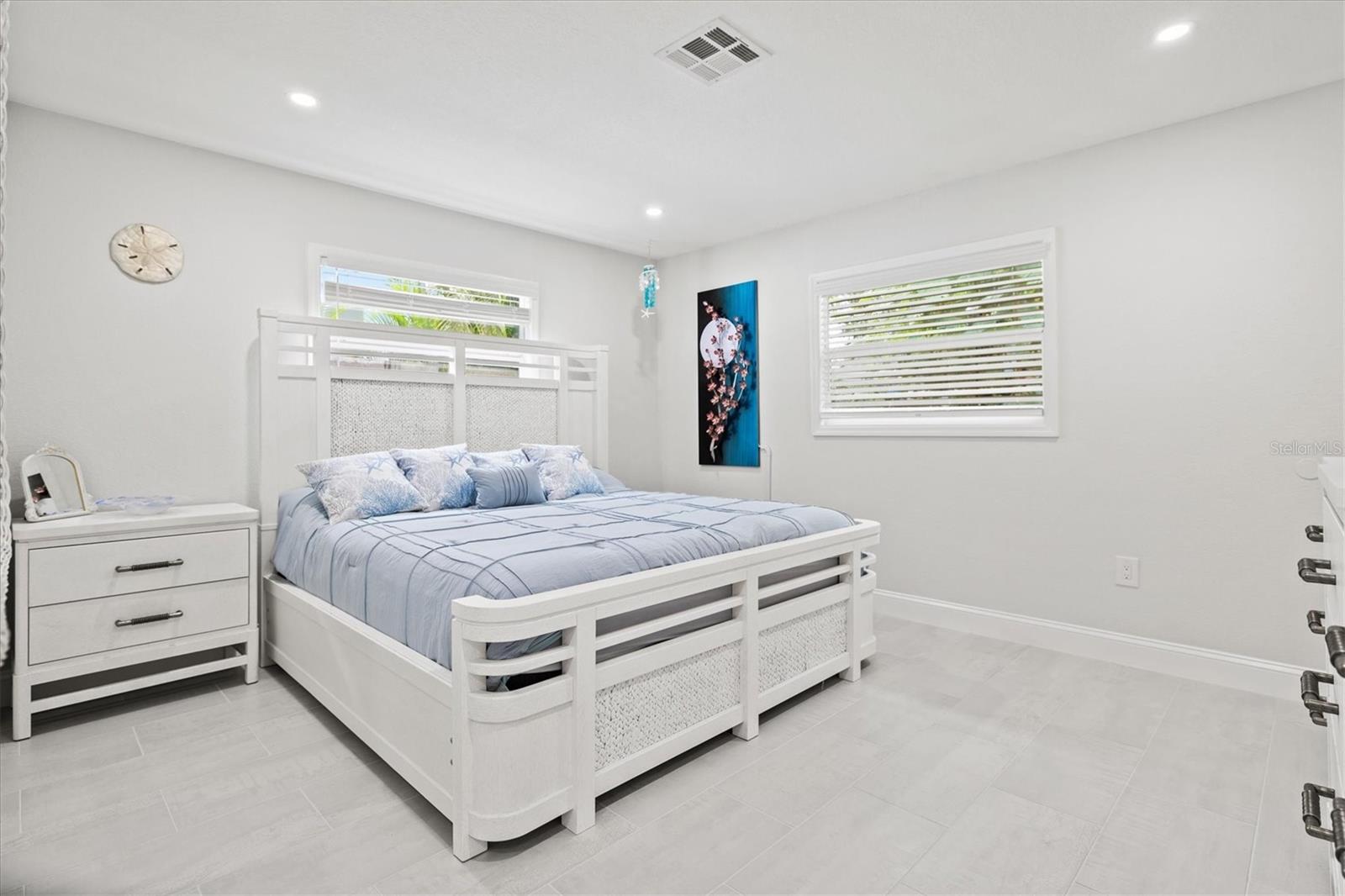 THOMPSON SUB - Residential Lease