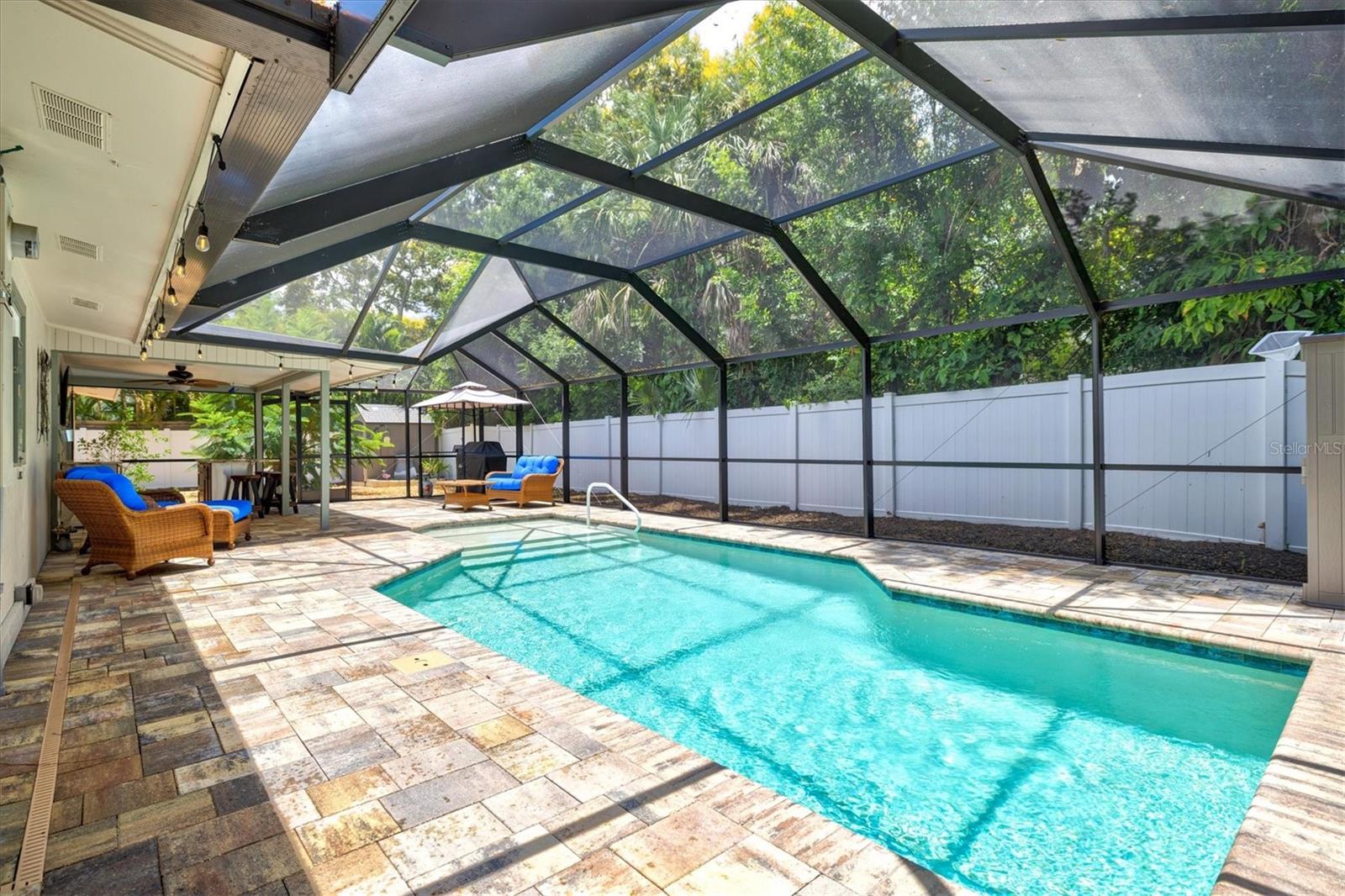 THOMPSON SUB - Residential Lease