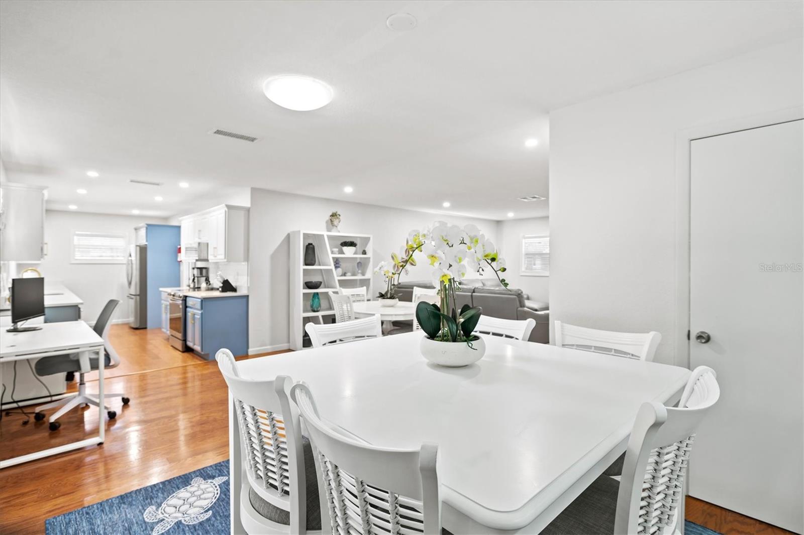 THOMPSON SUB - Residential Lease