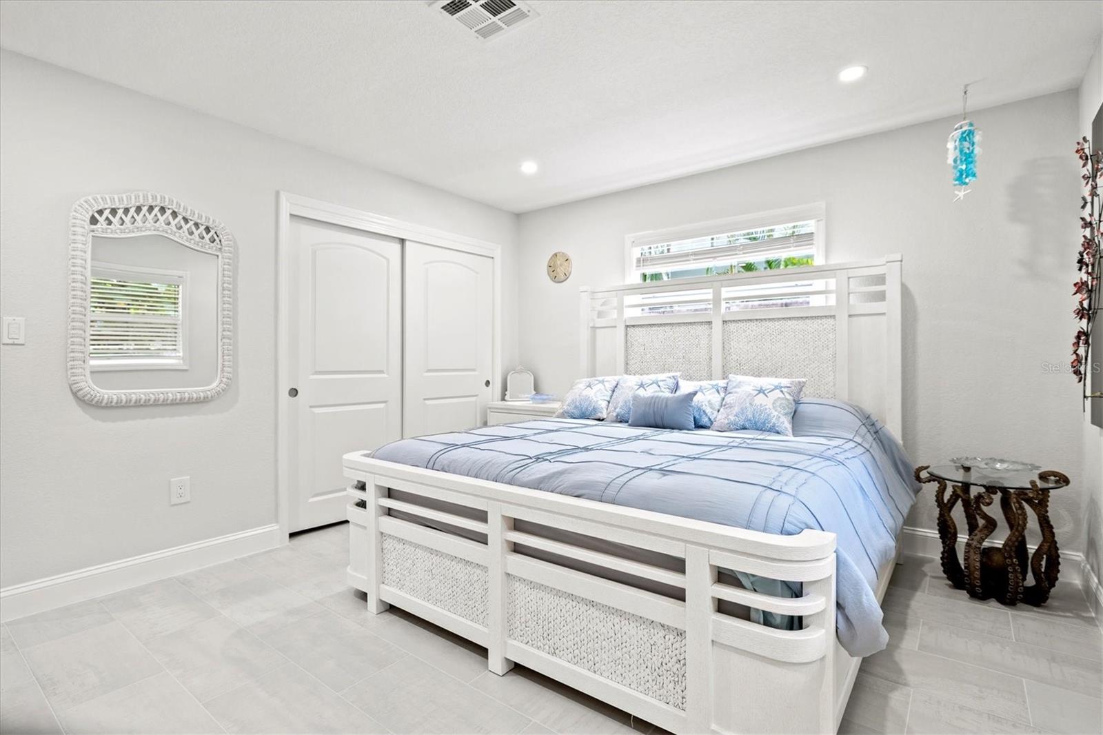 THOMPSON SUB - Residential Lease