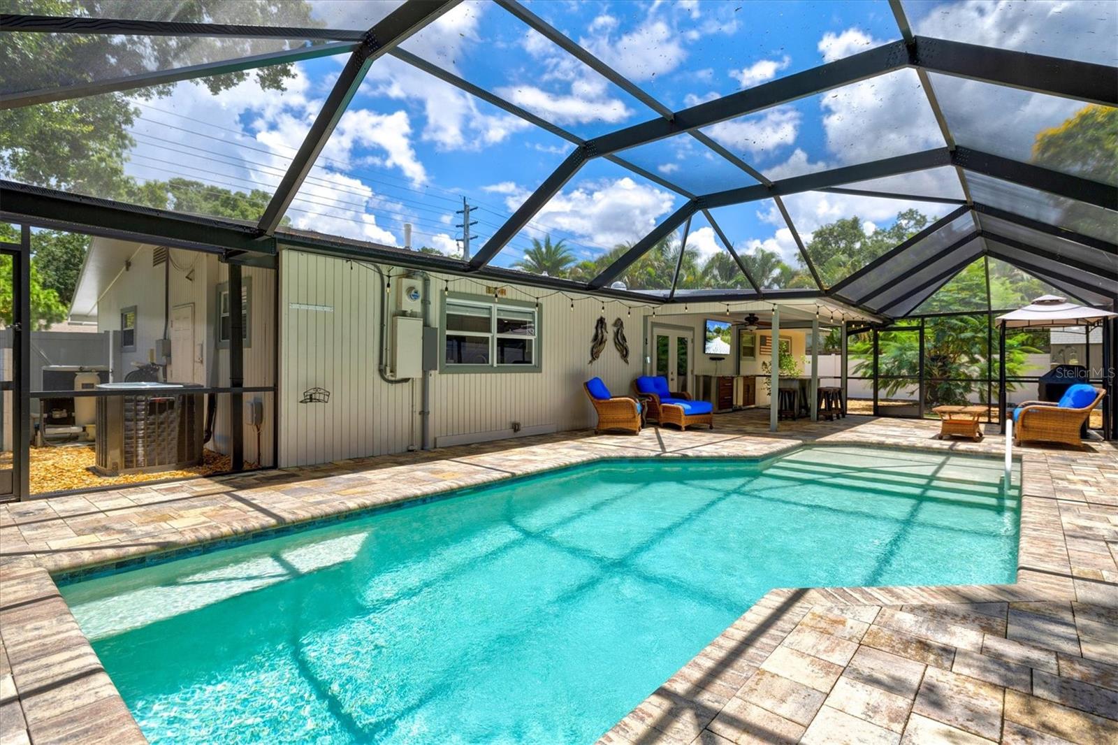 THOMPSON SUB - Residential Lease