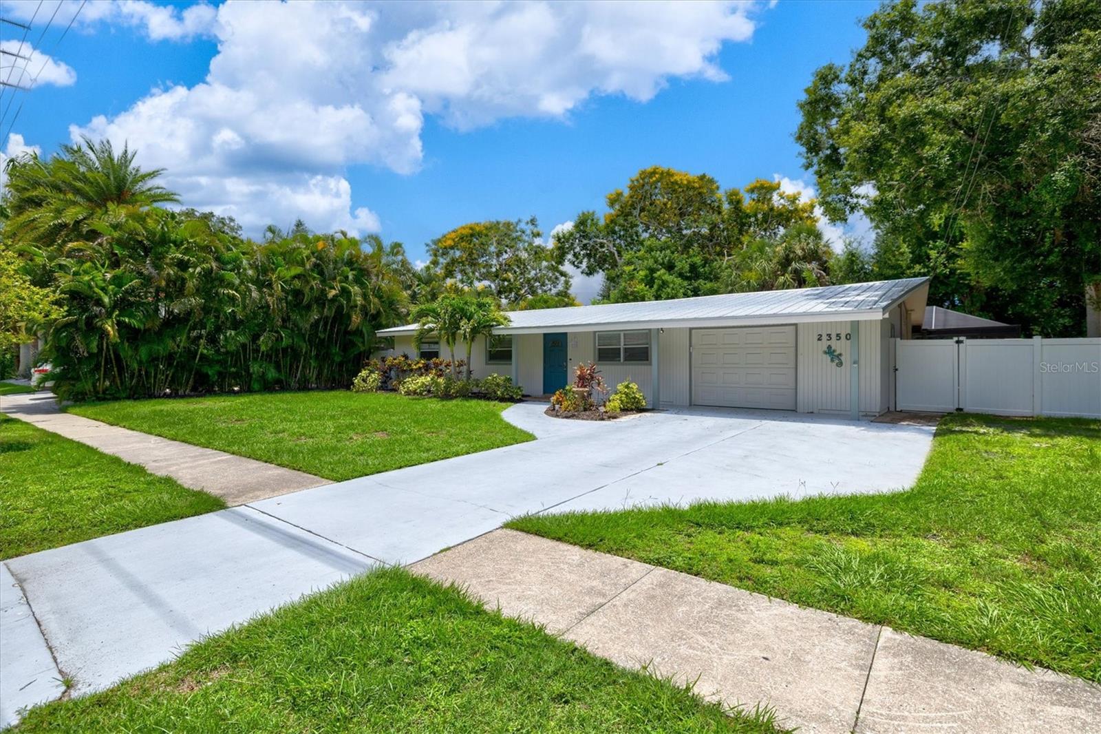 THOMPSON SUB - Residential Lease