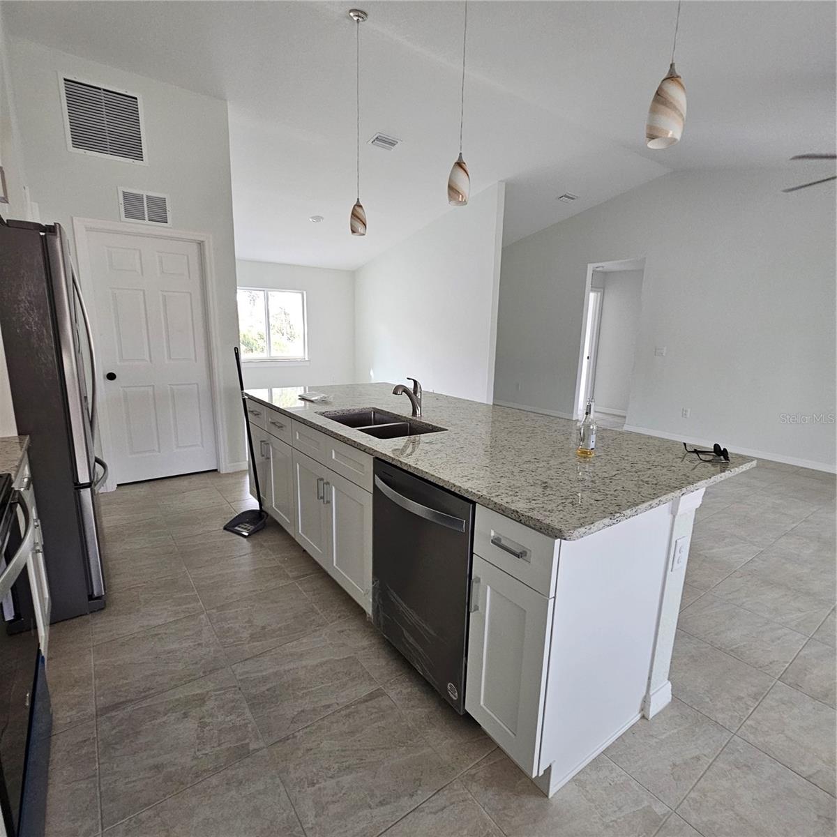 2452 NANTUCKET TERRACE