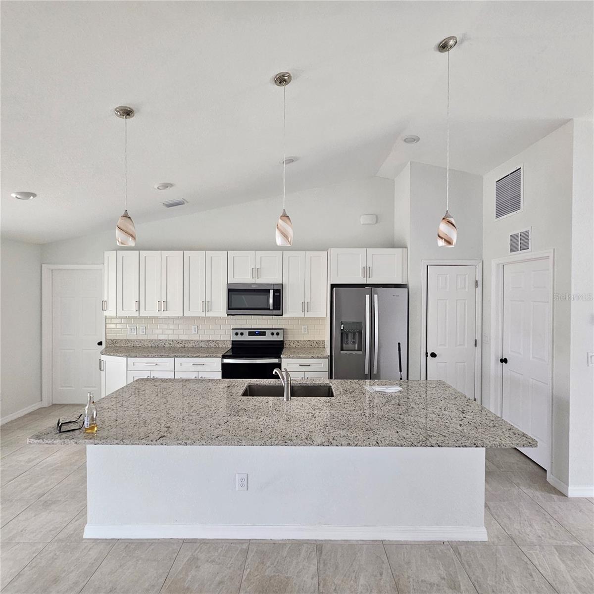 2452 NANTUCKET TERRACE